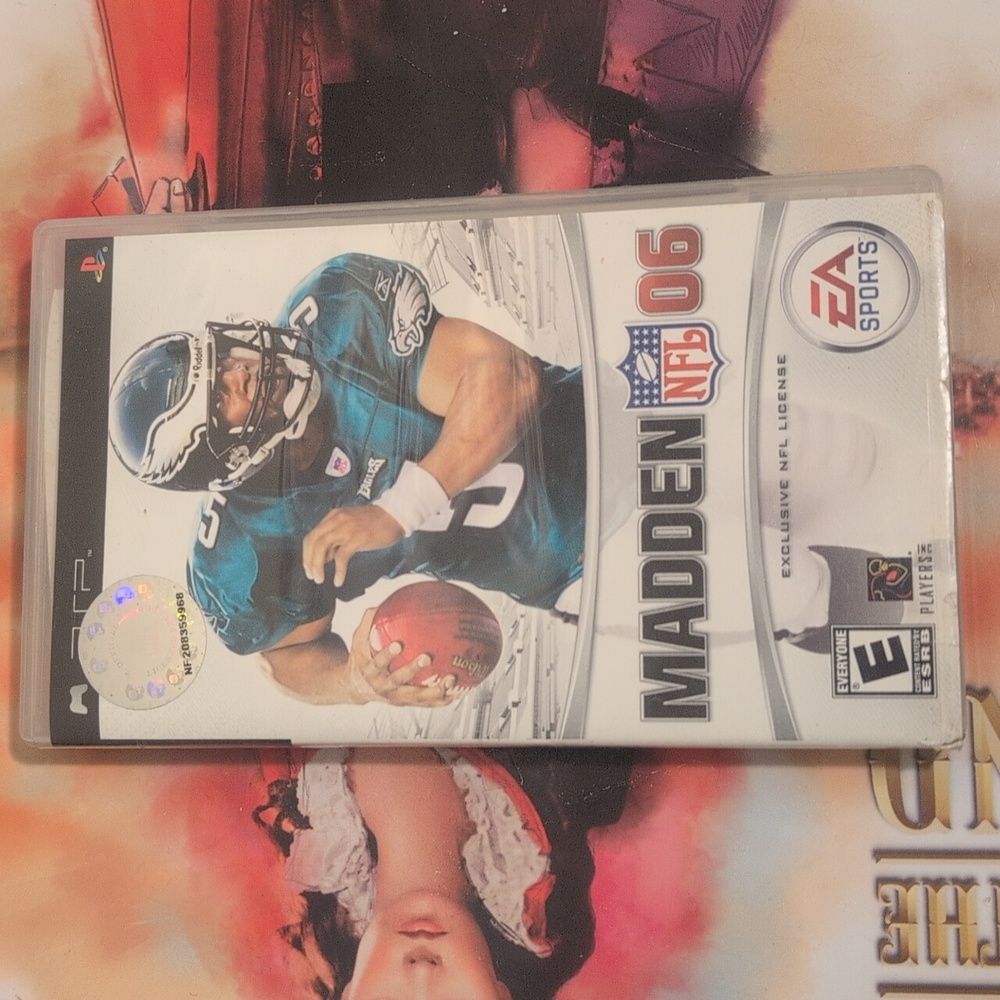 SALE Madden NFL 2006 - Sony PSP EA Sports Video Game PlayStation Portable